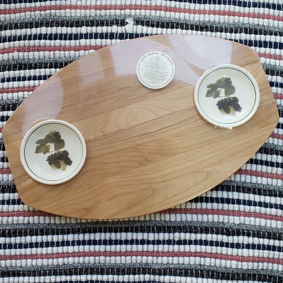 New Wooden Bread & Oil Serving Board with 2 Bowls (Olive Wreath) for serving - Picture 1 of 6